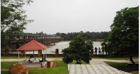 Velliyamkallu